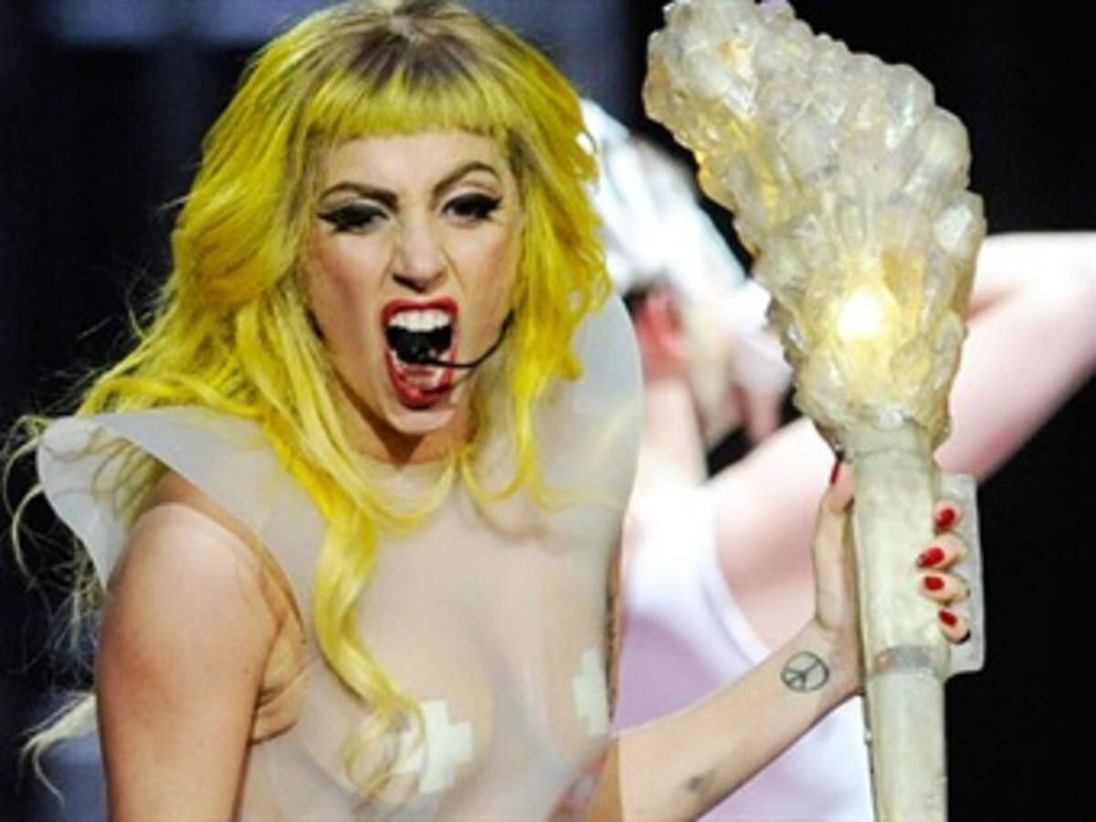 Todo lo que los seguidores hacen por ver a Lady Gaga