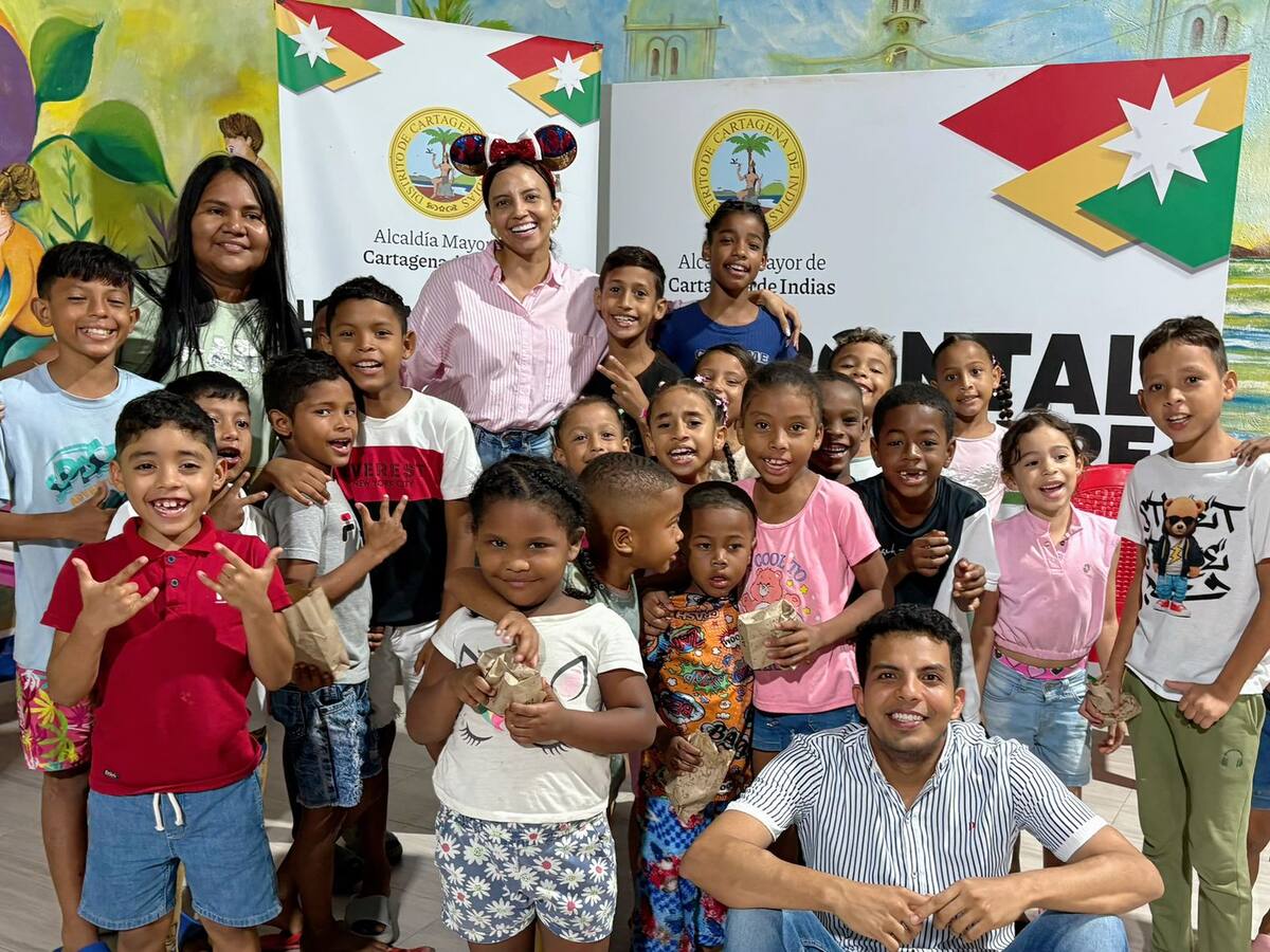 “Cine al Parque” llegó a los niños del barrio Olaya Herrera en Cartagena