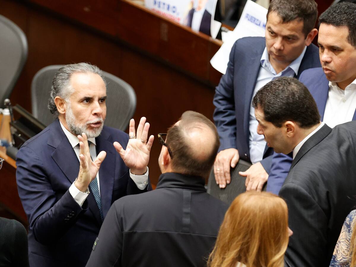 Gobierno citará a sesiones extras para intentar subsanar vicios de la Reforma Pensional en Cámara