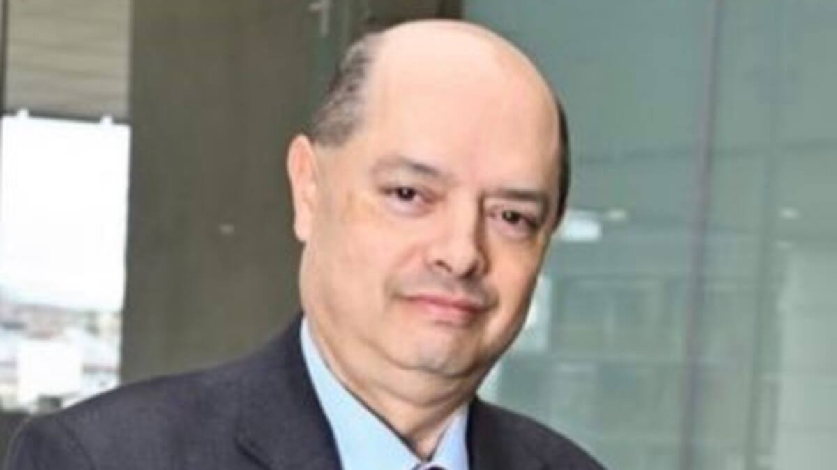 Enrique Vargas Lleras denunció al MinSalud y pide que no pueda salir del país por “riesgo de fuga”