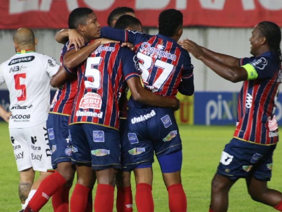 Golazo de Hugo Rodallega en el triunfo del Bahía de Brasil