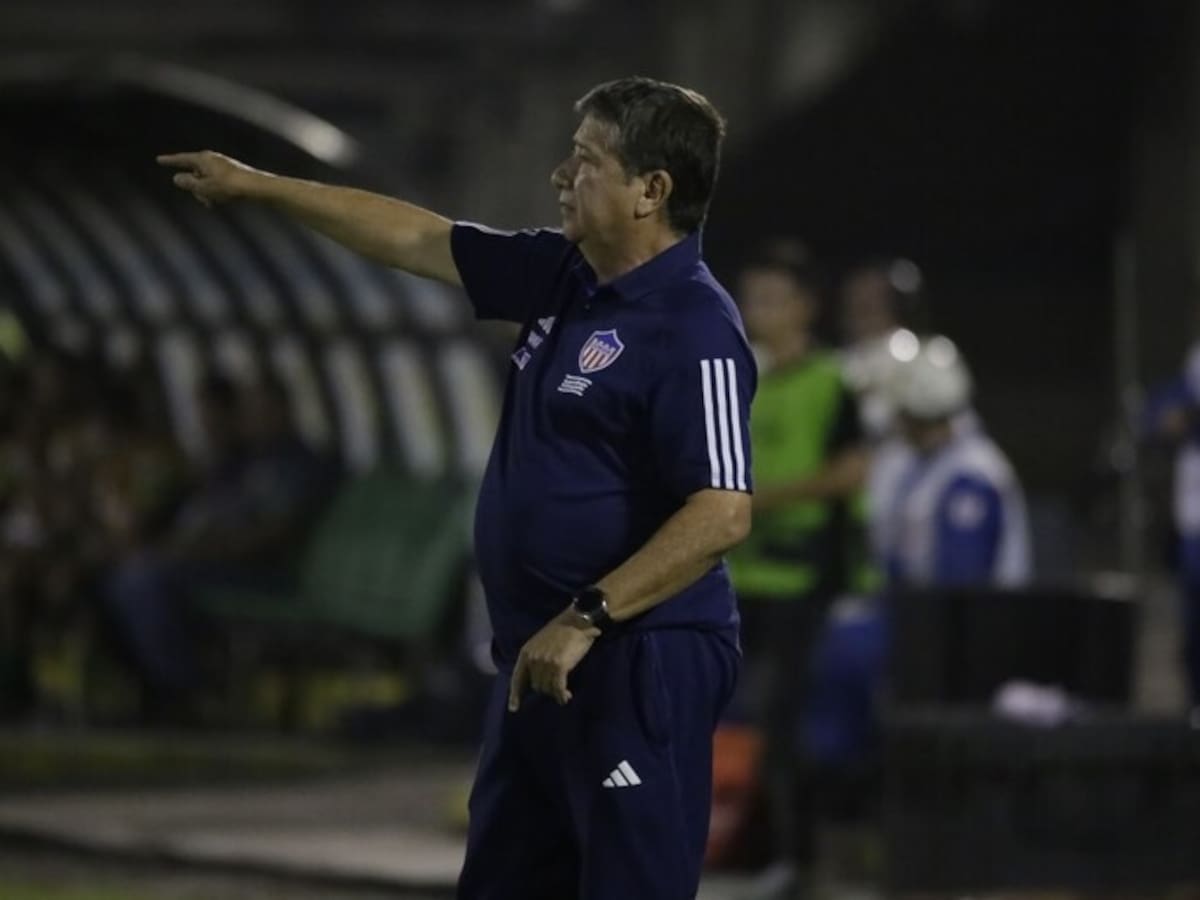 Bolillo Gómez deja de ser el entrenador del Junior de Barranquilla