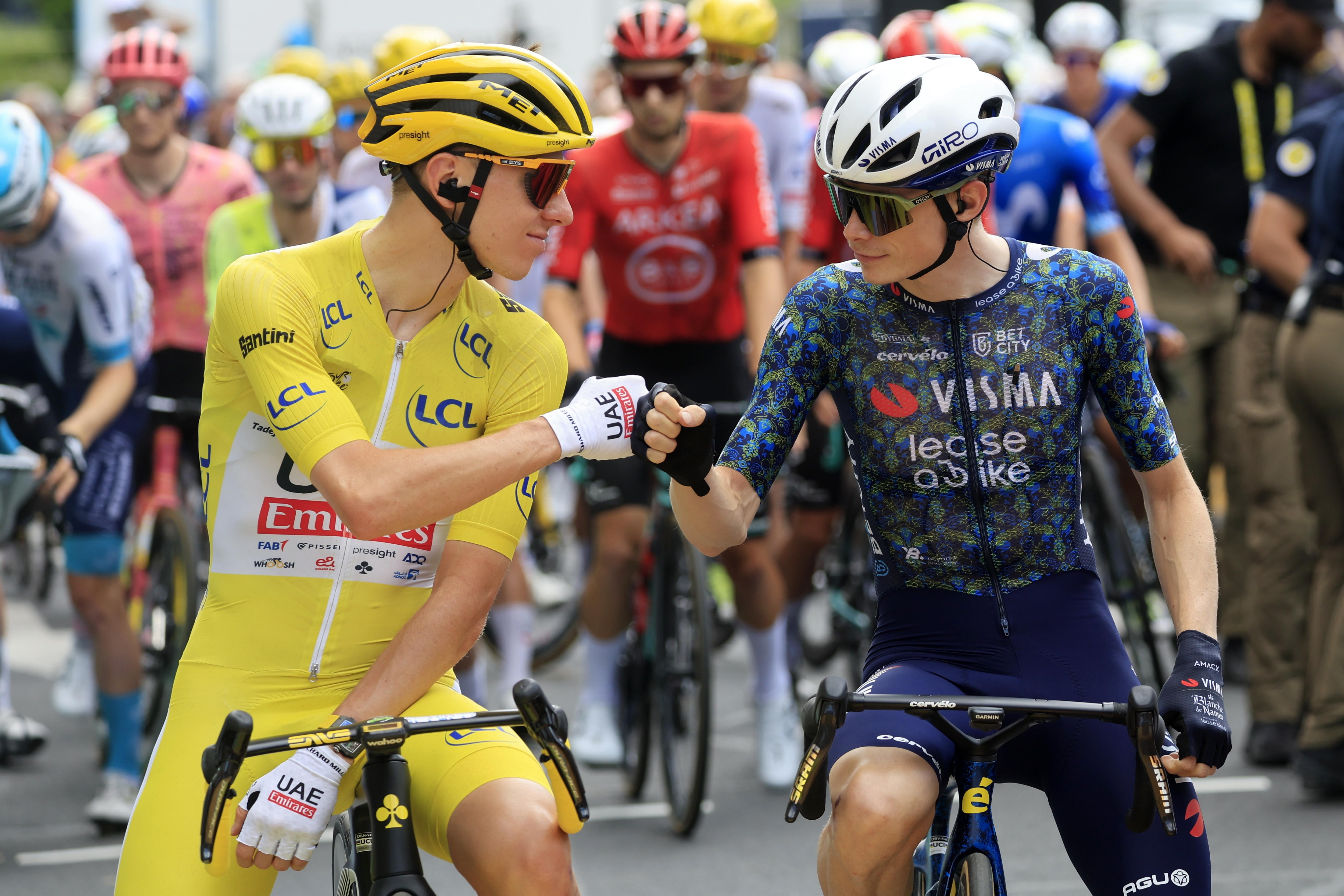 Tadej Pogacar y Jonas Vingegaard, primero y segundo del Tour de Francia. (Ciclismo, Francia, Eslovenia) EFE/GUILLAUME HORCAJUELO