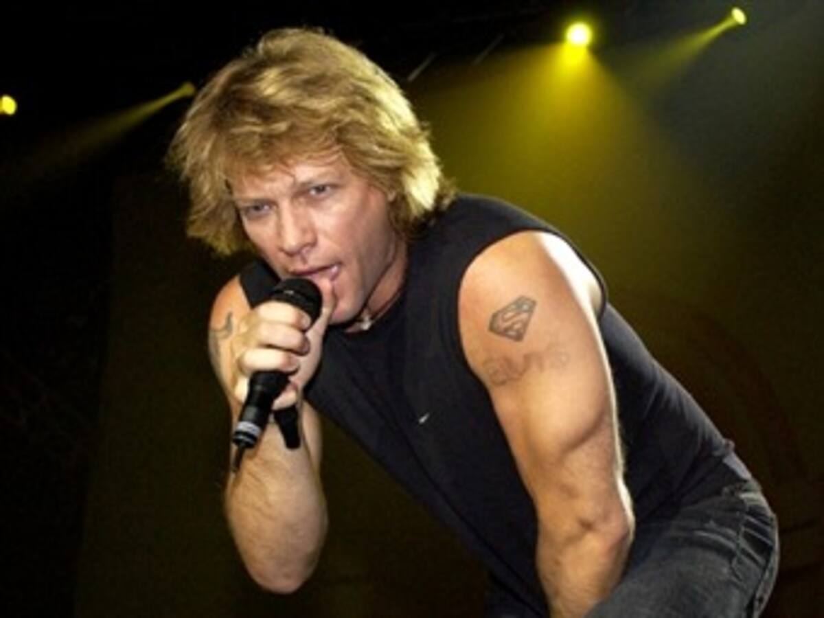 Bon Jovi pospone conciertos en Argentina por enfermedad de uno de sus músicos