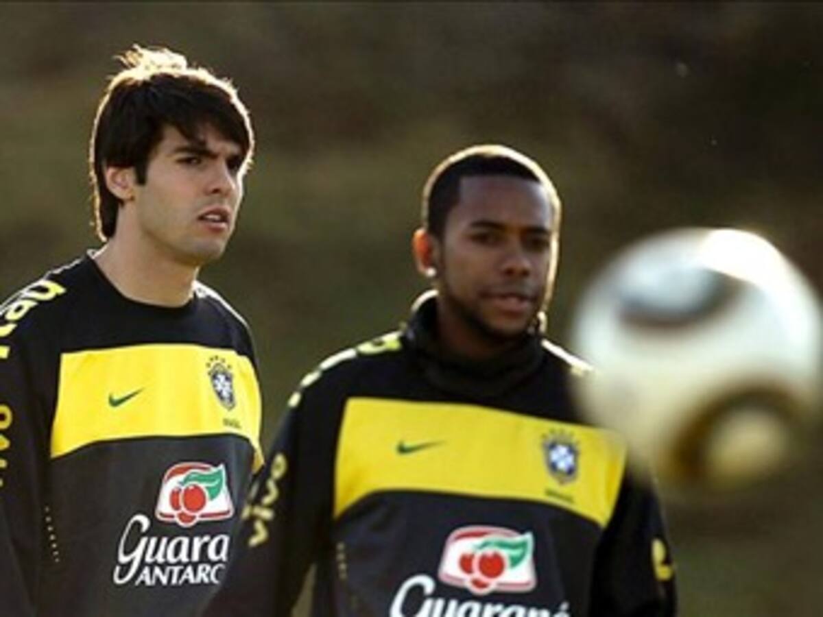 Brasil busca anular a Drogba en Costa de Marfil. Partido a la 1.30pm