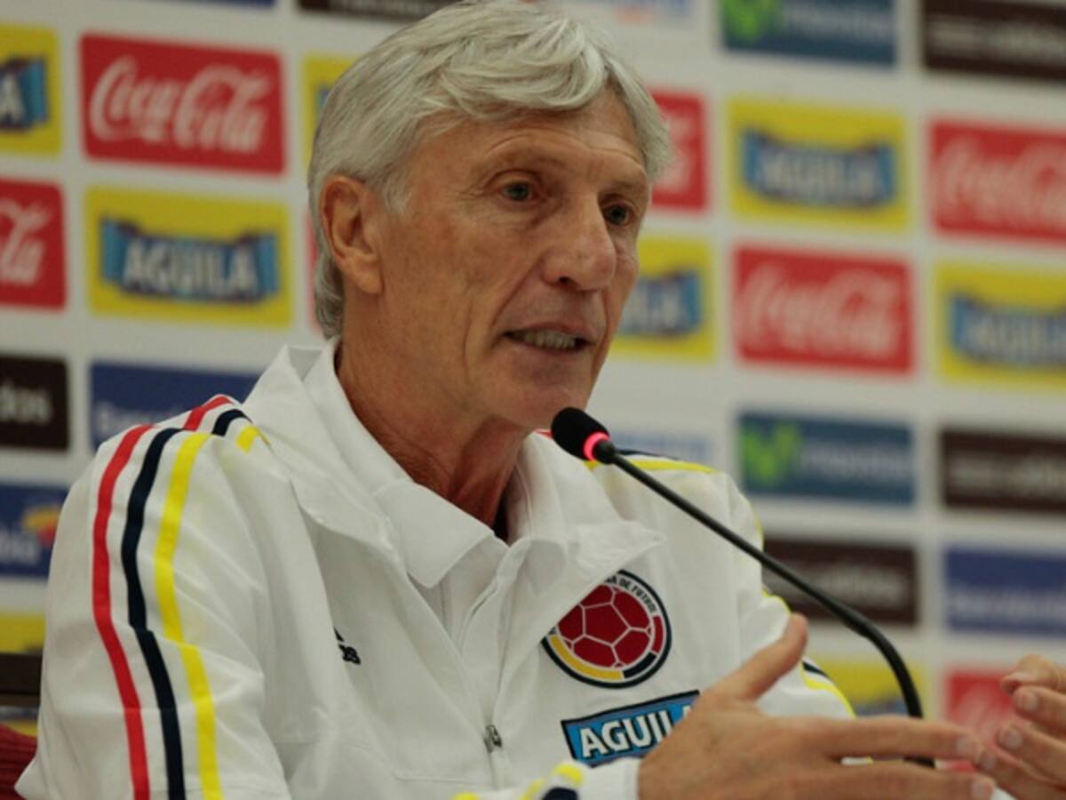 Lamento la salida de Bedoya, pero mi compromiso está firme con la Selección: Pékerman