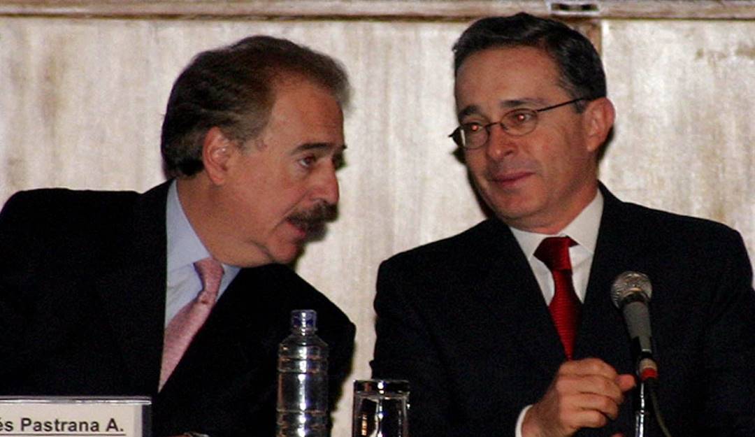 Álvaro Uribe Vélez y Andrés Pastrana