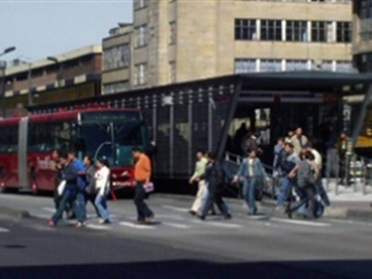 Admiten demanda por daños en losas de TransMilenio durante construcción de troncal Caracas