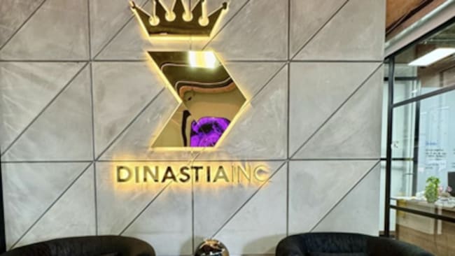 DINASTIA INC CORTESIA KATHERINE MENDEZ PRESS