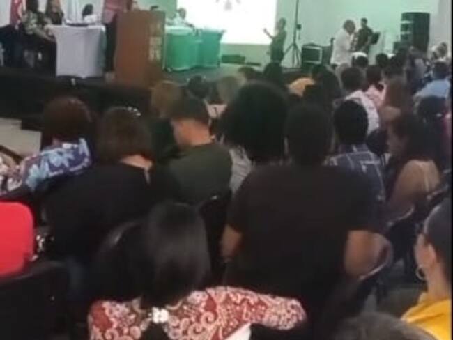 En reunión de Edumag, se invitó a los maestros a votar por candidatos de Fuerza Ciudadana