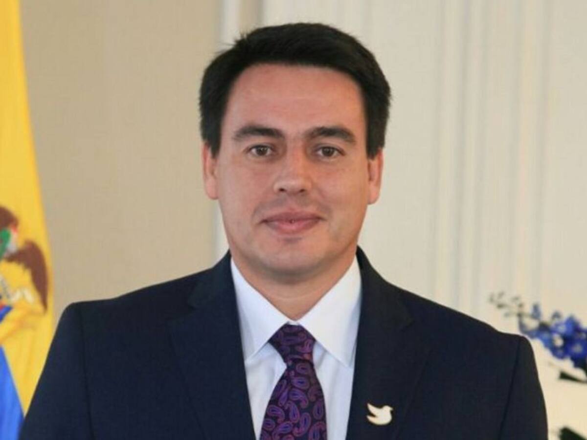 Polémica en Quindío,por contratos asesoria con ex ministro de transporte