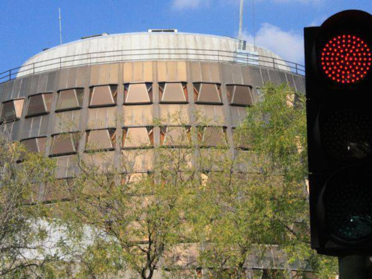 El Tribunal Constitucional suspende el pleno del Parlament del lunes