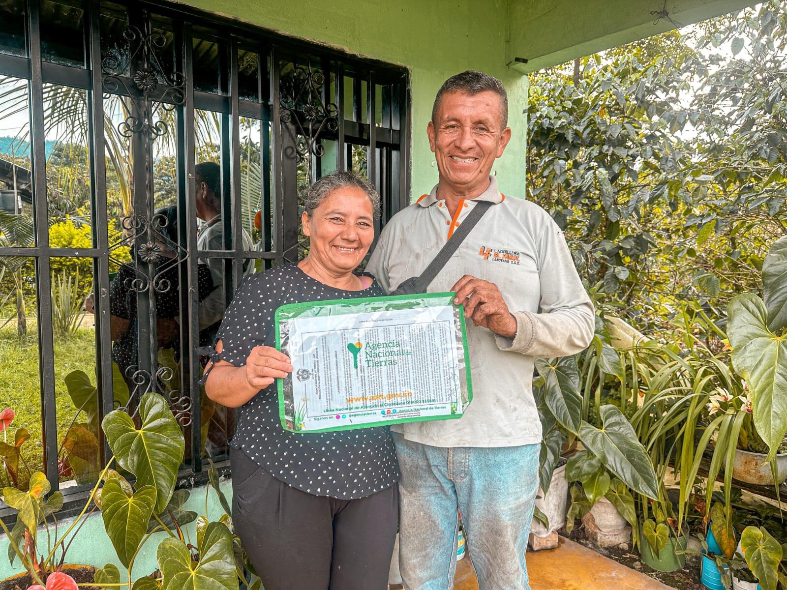 "Ahora sé que no voy a pagar mas arriendo. Esta tierra es mía y puedo trabajarla con tranquilidad", dijo Liliana Salazar, beneficiaria del proceso.