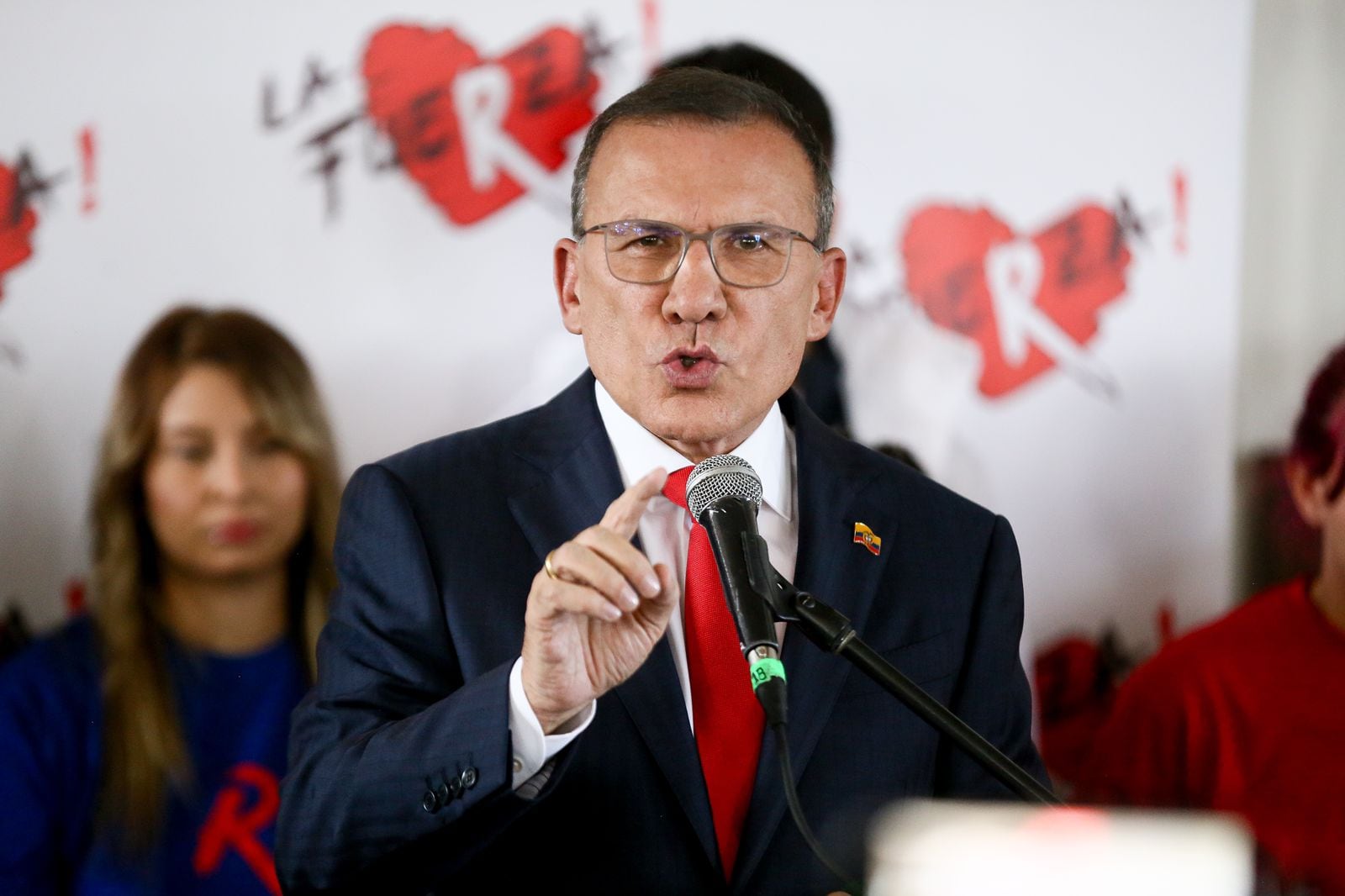 Roy Barreras realiza la presentación oficial de su candidatura presidencial en el cerro de Monserrate de la capital. (Colprensa - Lina Gasca)