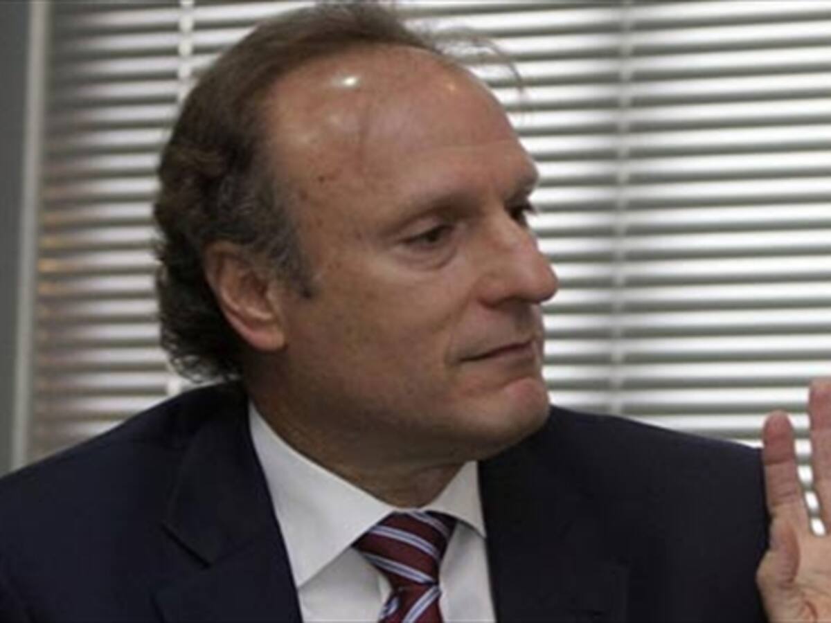 Procuraduría insiste en pedir explicaciones en temas aéreos