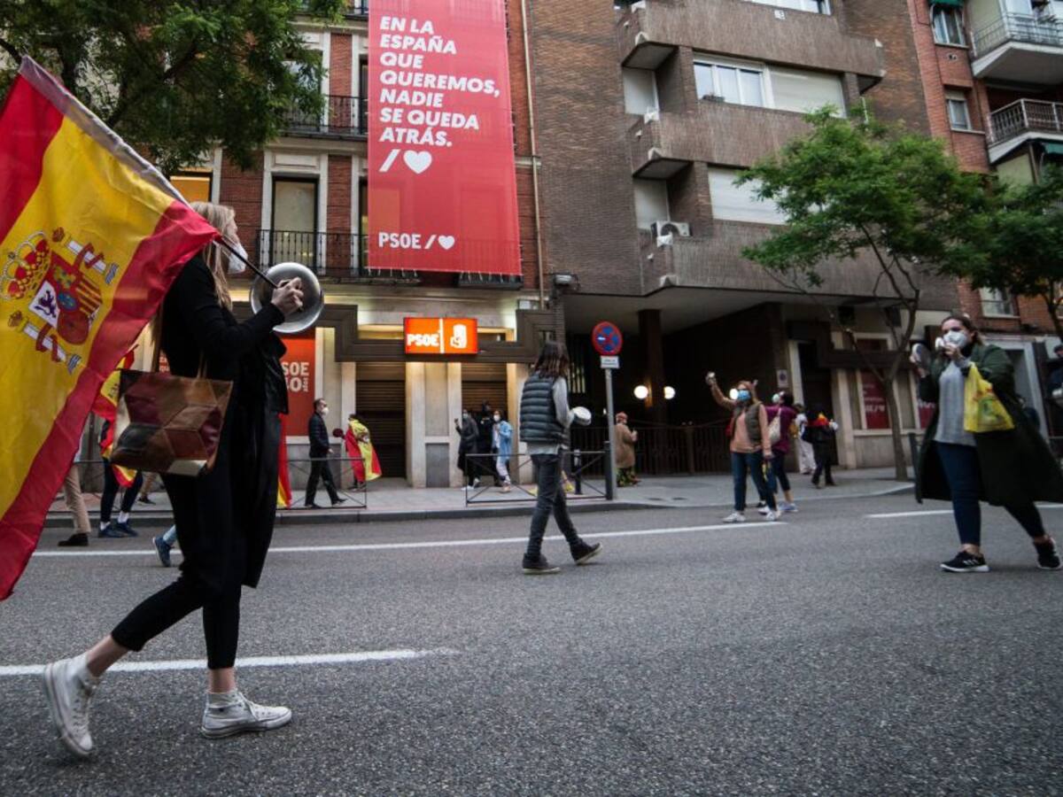 España registra menos de 100 muertos por COVID por primera vez en dos meses
