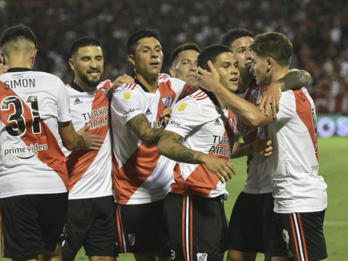 Quintero volvió al gol en Argentina y Arboleda vivió una terrible noche