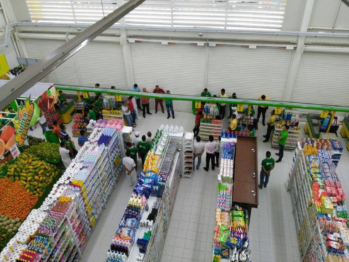 Empresarios y microempresarios en el Huila por buen camino