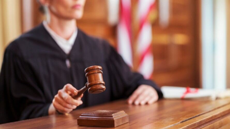 Padres biológicos podrán visitar a sus hijos en adopción. Foto: Getty Images