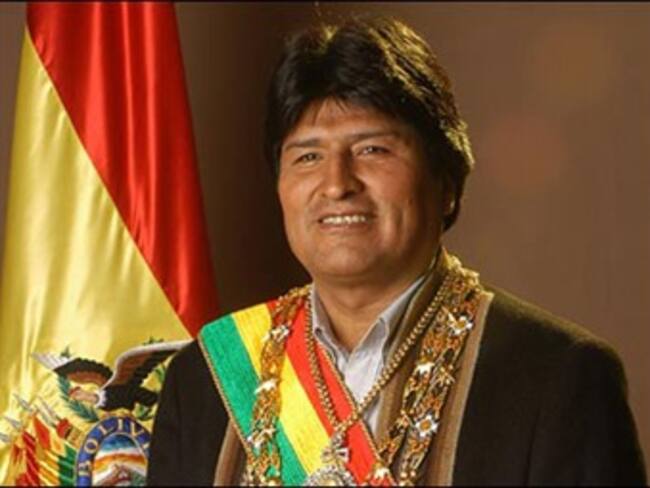 Evo Morales se solidariza con Chávez y espera que vuelva pronto &quot;a la lucha&quot;