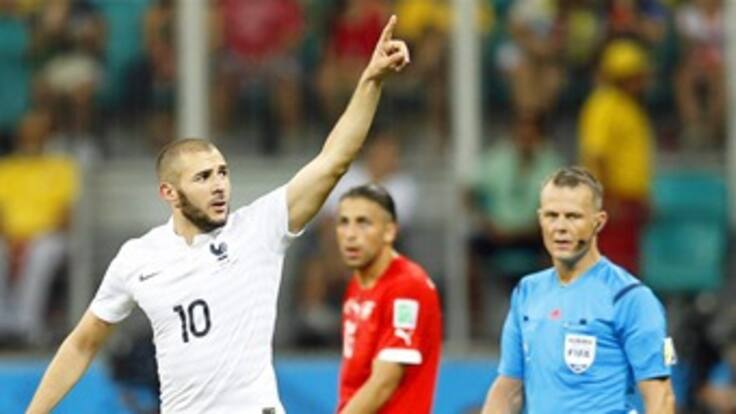 Benzema marca el cuarto gol de Francia