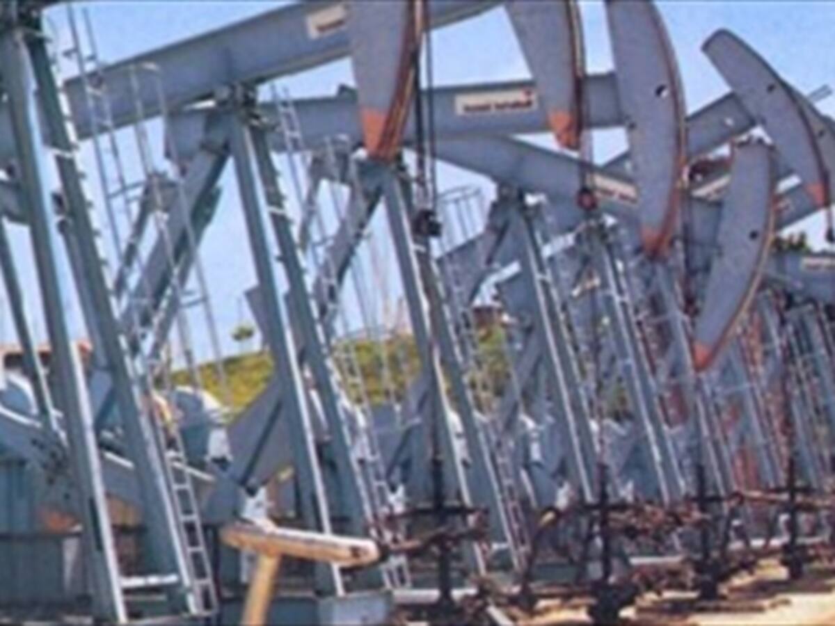 Por crisis, el sector petróleo colombiano perdería unos 10.000 empleos