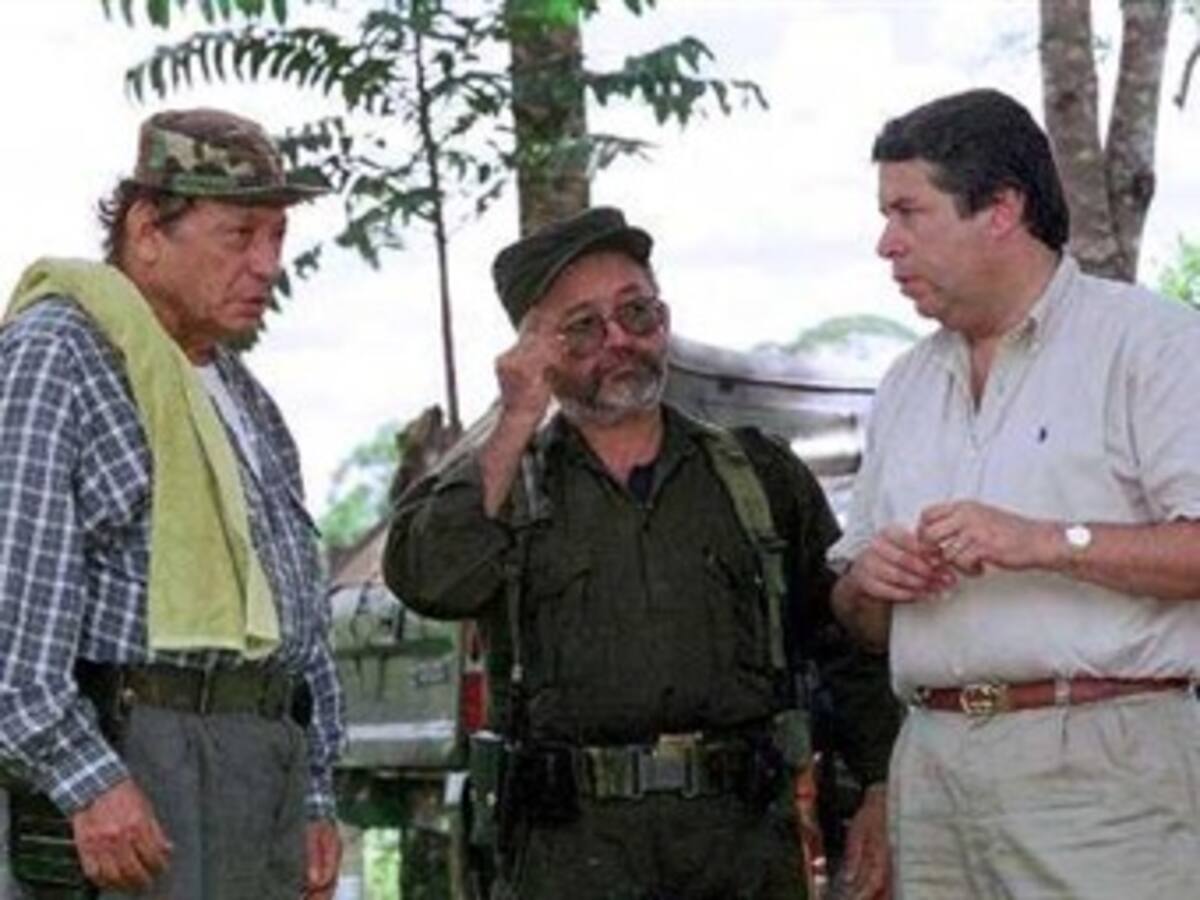 El discurso de las Farc en Oslo fue igual al del Caguán: Víctor G. Ricardo