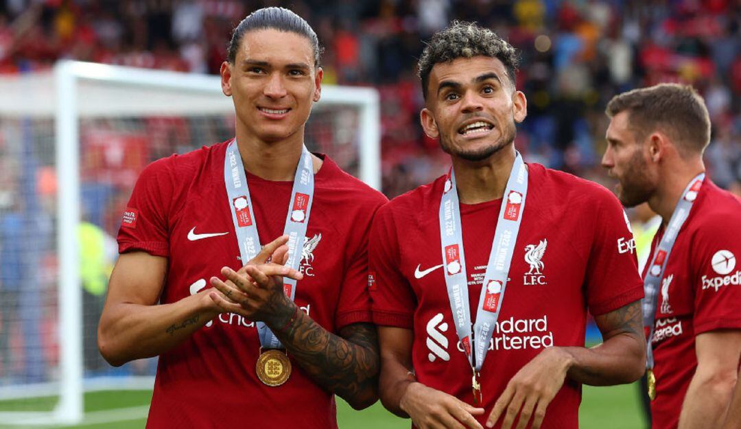 Darwin Núñez y Luis Díaz en el festejo de la Community Shield