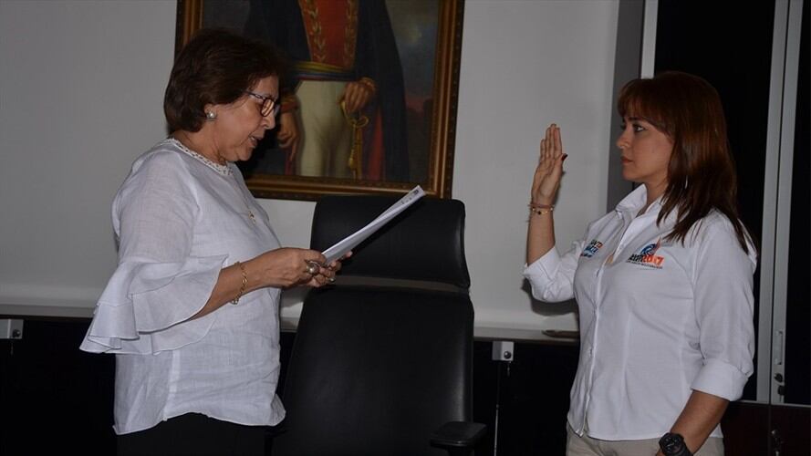 Jimena Abril de Angelis es designada alcaldesa encargada de Santa Marta. Foto: Alcaldía de Santa Marta