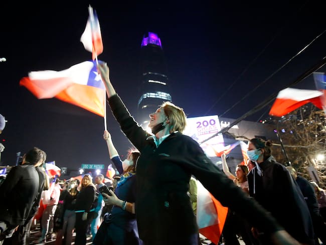 Rechazan nueva Constitución en Chile: ¿qué sigue y qué se puede rescatar del texto?