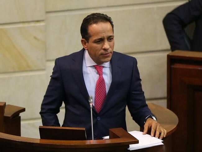 Estamos comprometidos con ir a consulta en marzo: Alexander López