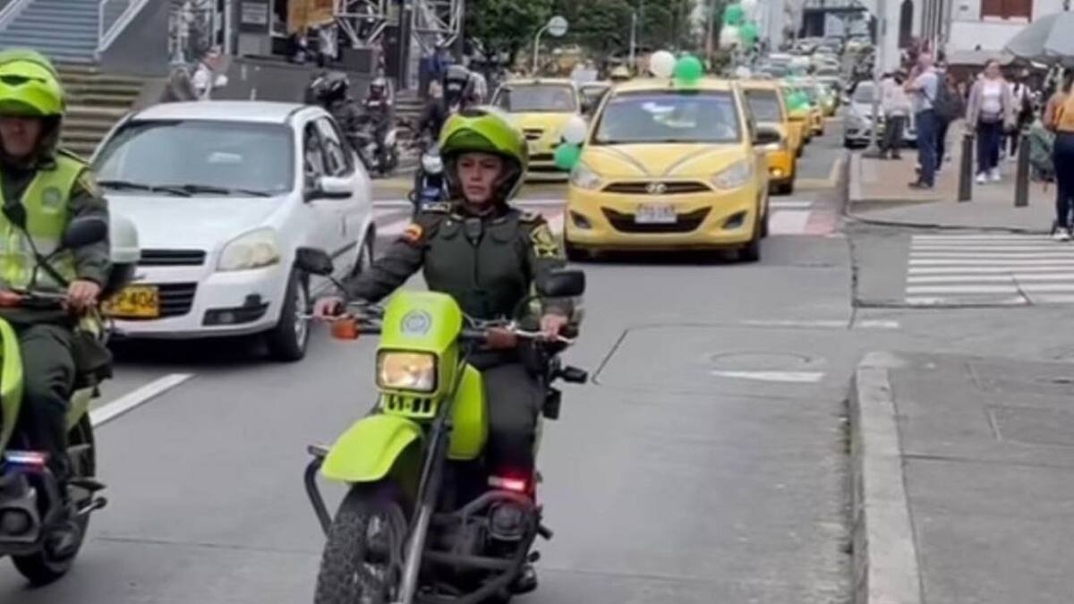 Taxistas en Manizales se movilizaron en apoyo a la policía, tras varios asesinatos