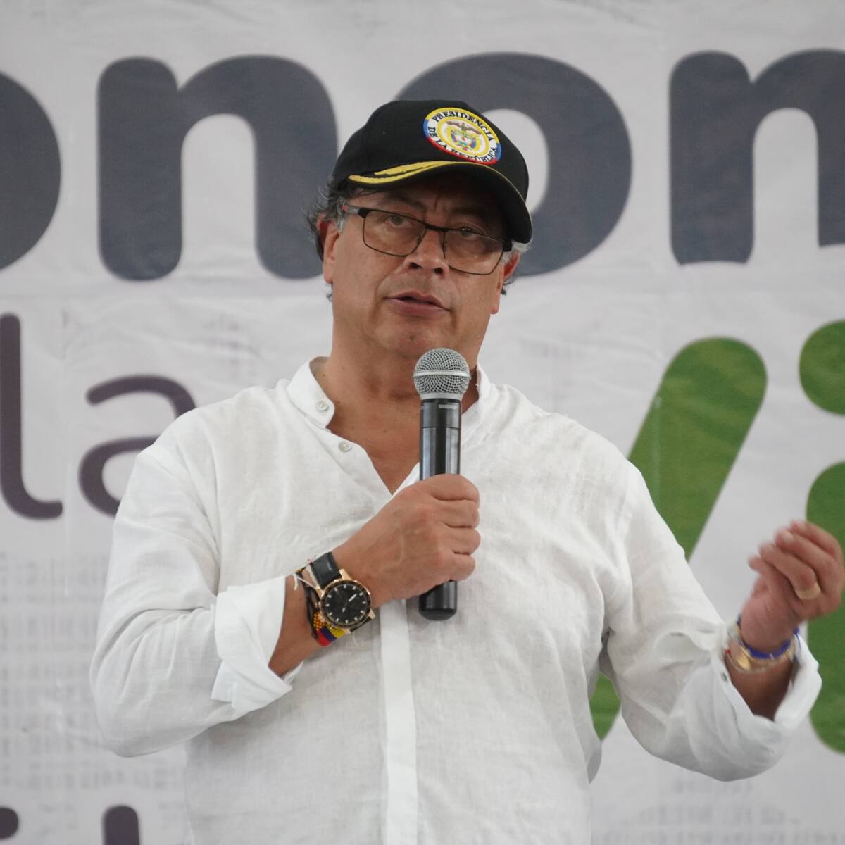 Presidente Petro expresa condolencias por la muerte del expresidente de Chile