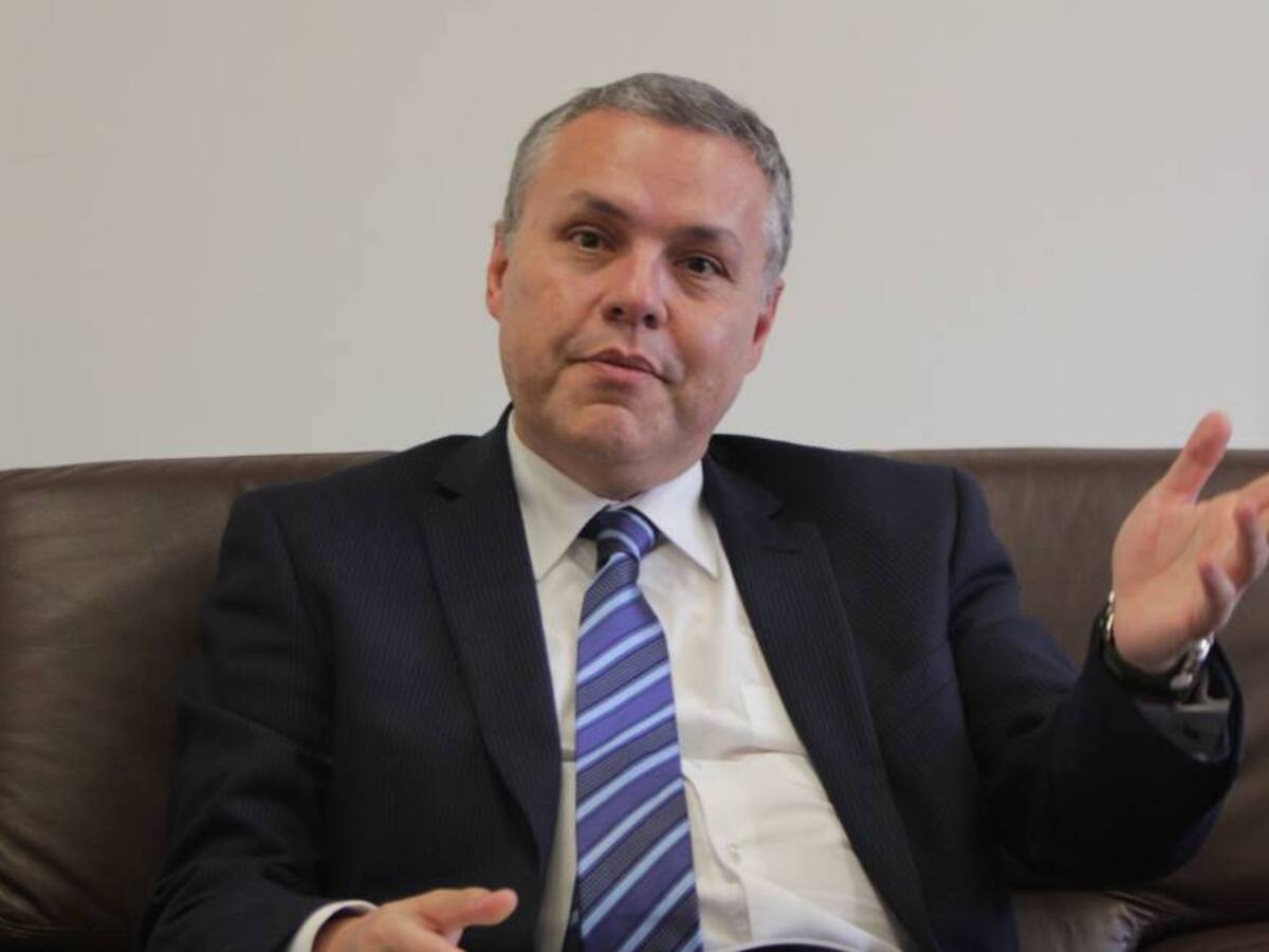 El exmagistrado Néstor Osuna es el nuevo Minjusticia