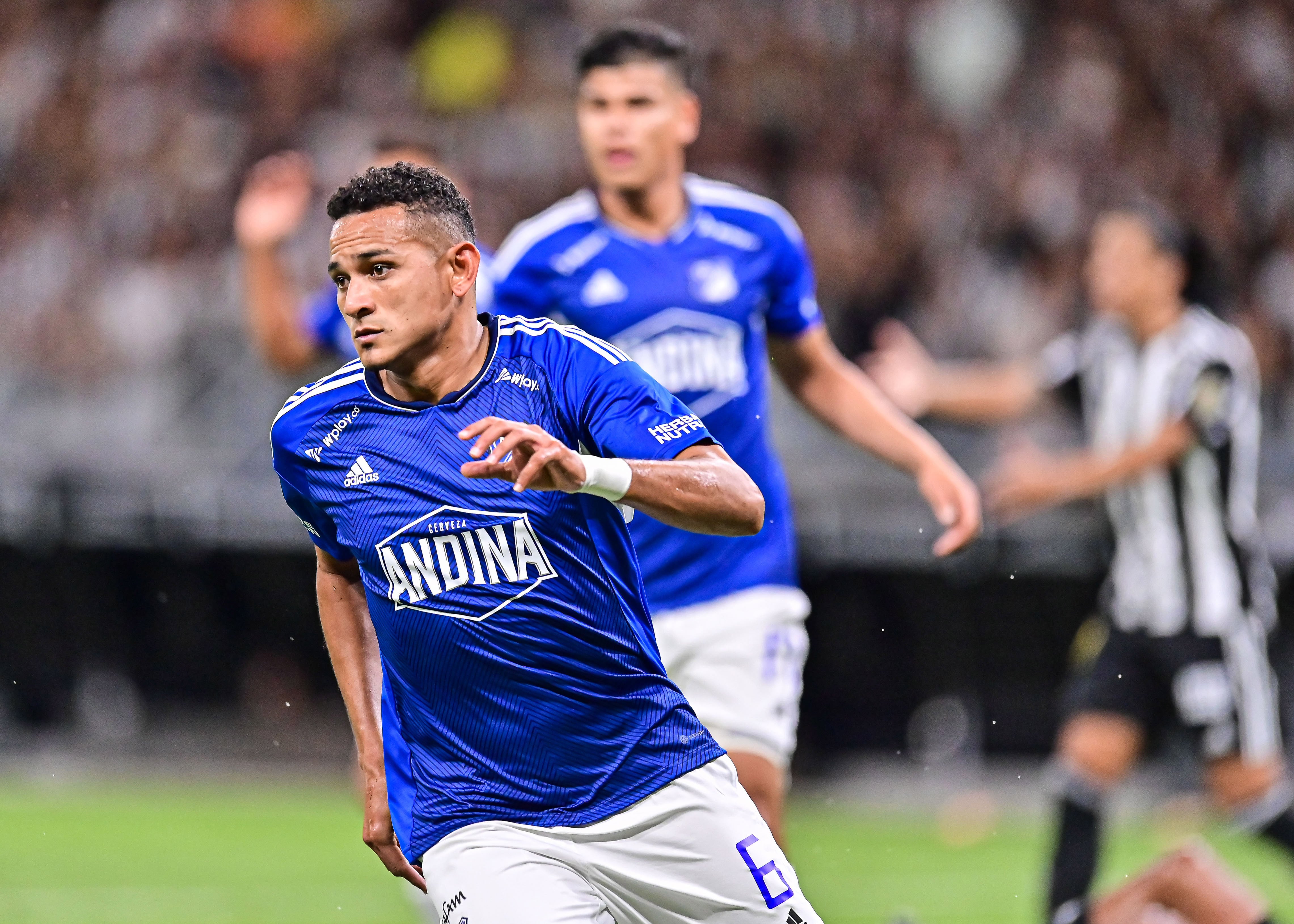 Óscar Vanegas se lesionó con Millonarios. (Photo by Gledston Tavares/Eurasia Sport Images/Getty Images)