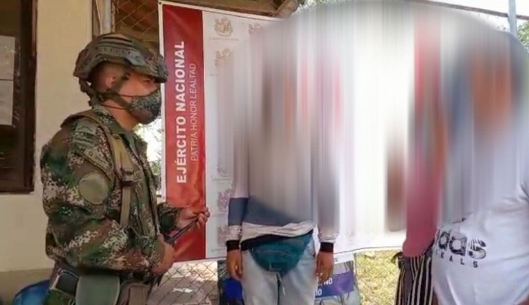 Los integrantes del grupo delectivo se entregaron al Ejército.