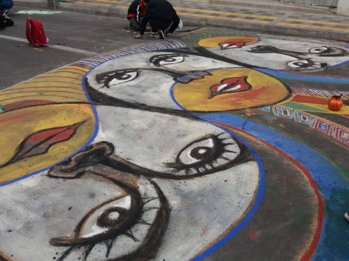 Arcoíris en el asfalto se toma las calles de Pasto