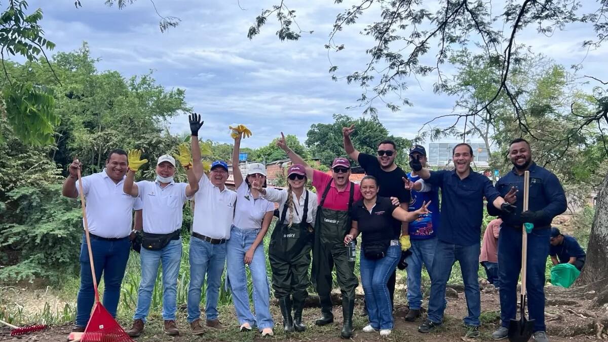 Neivanos se unieron para recuperar el Río del Oro en jornada ambiental