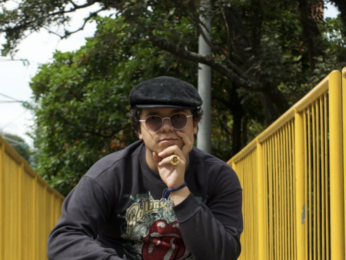 Mikey Mills, el joven rockero que convierte la memoria histórica en canciones