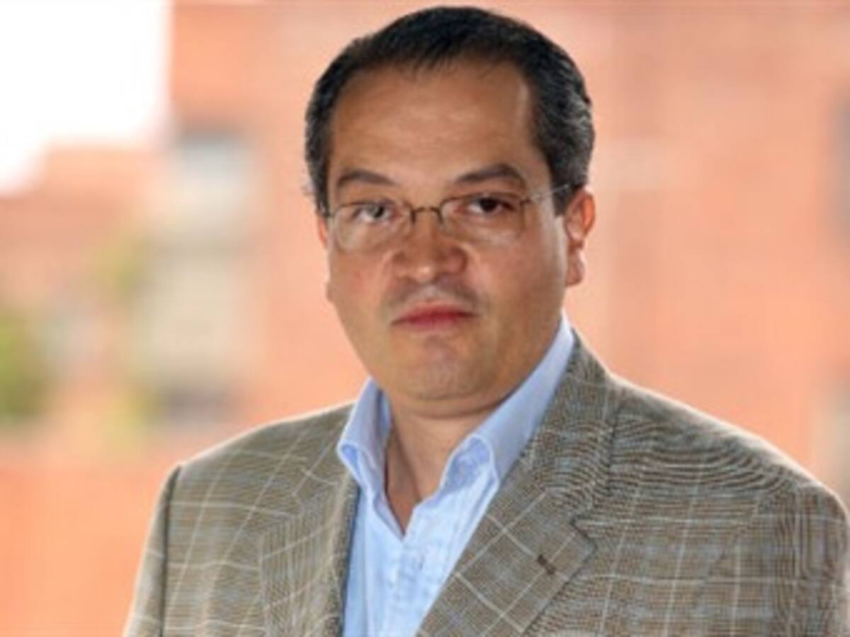 Gobierno afirma que eventual renuncia de Angelino Garzón no desataría crisis institucional