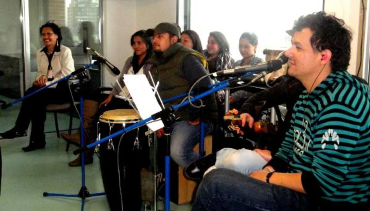 Parte del Público y músicos de La Ventana