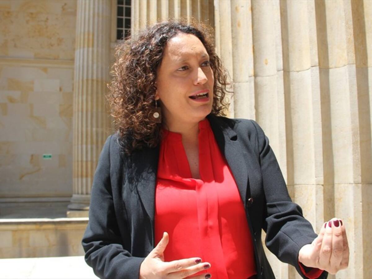 Yo creo que los senadores nos van a apoyar con la consulta anticorrupción: Angélica Lozano