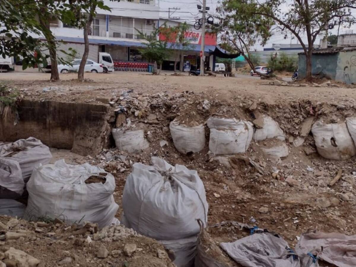Volvieron las lluvias y El Campestre sigue sin obras en el canal