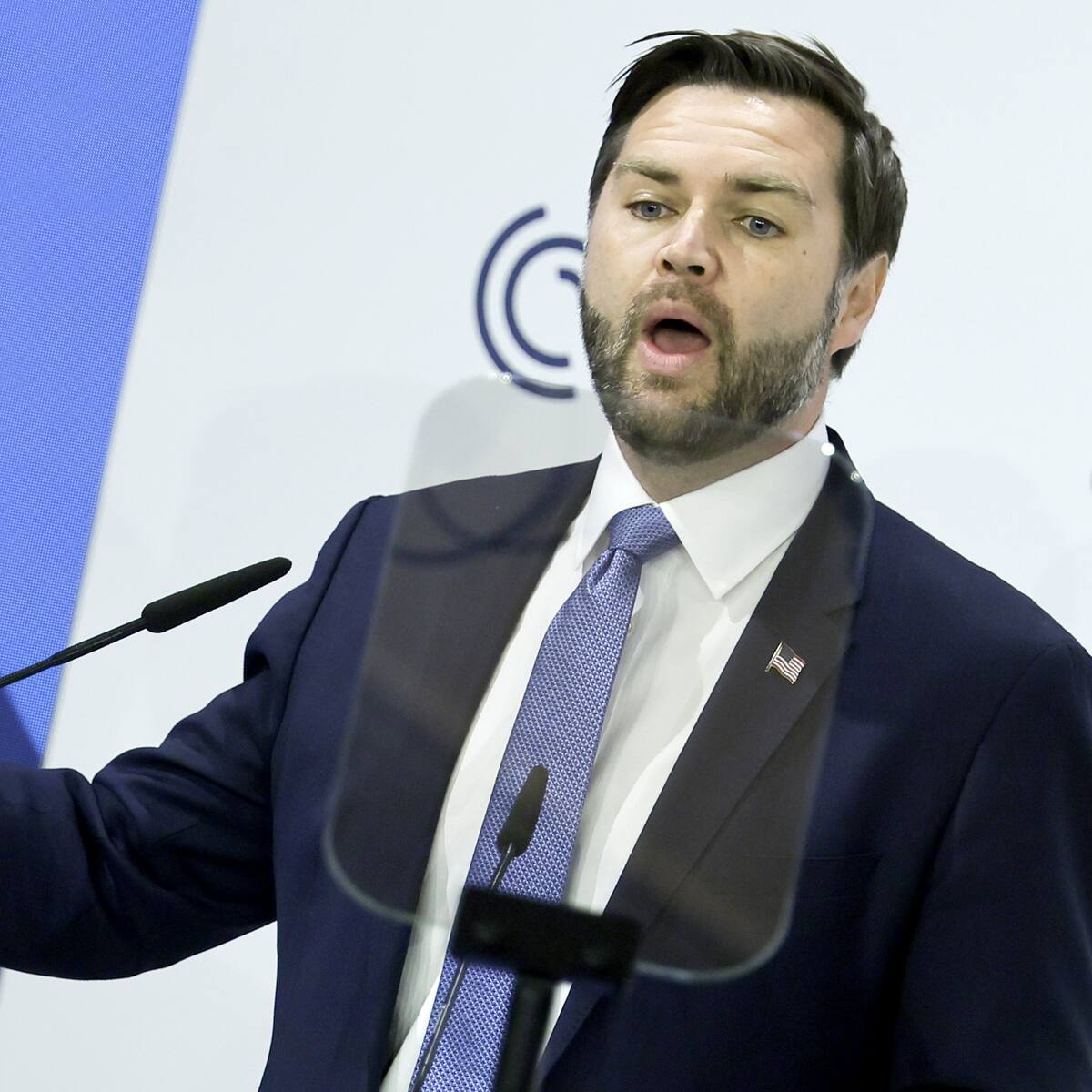 Europa rechaza comparación de JD Vance con regímenes autoritarios