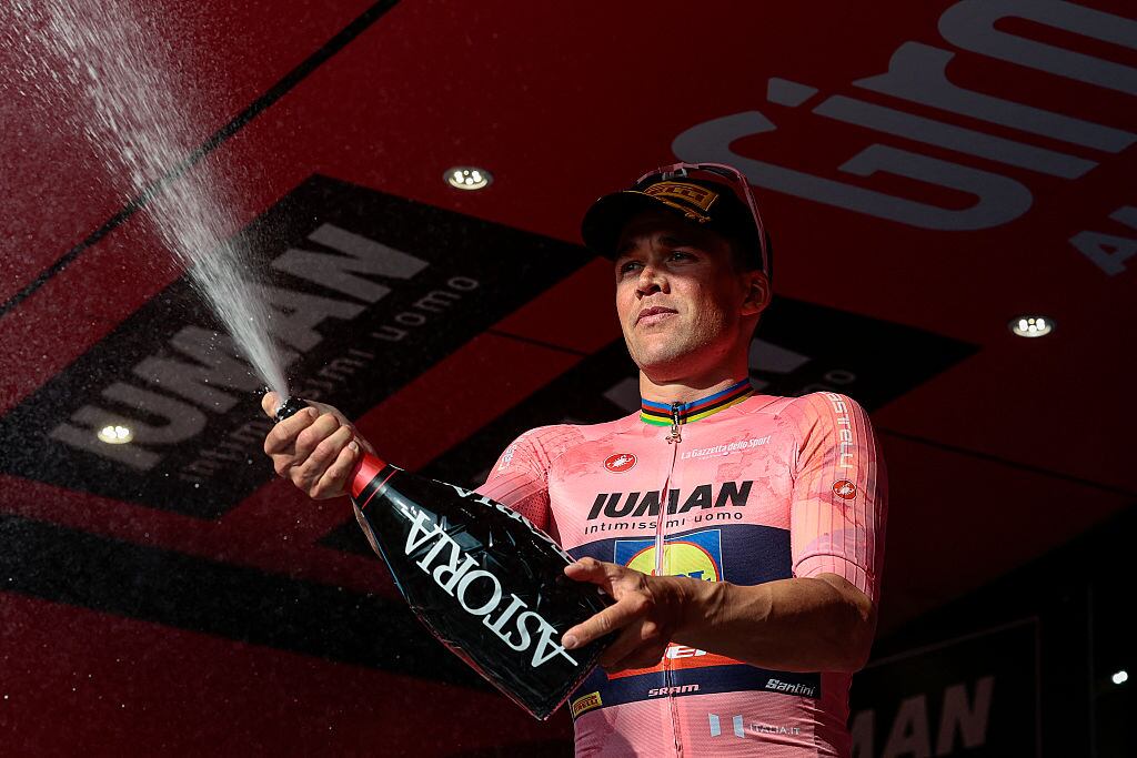 Mads Pedersen, líder el Giro de Italia / Getty Images