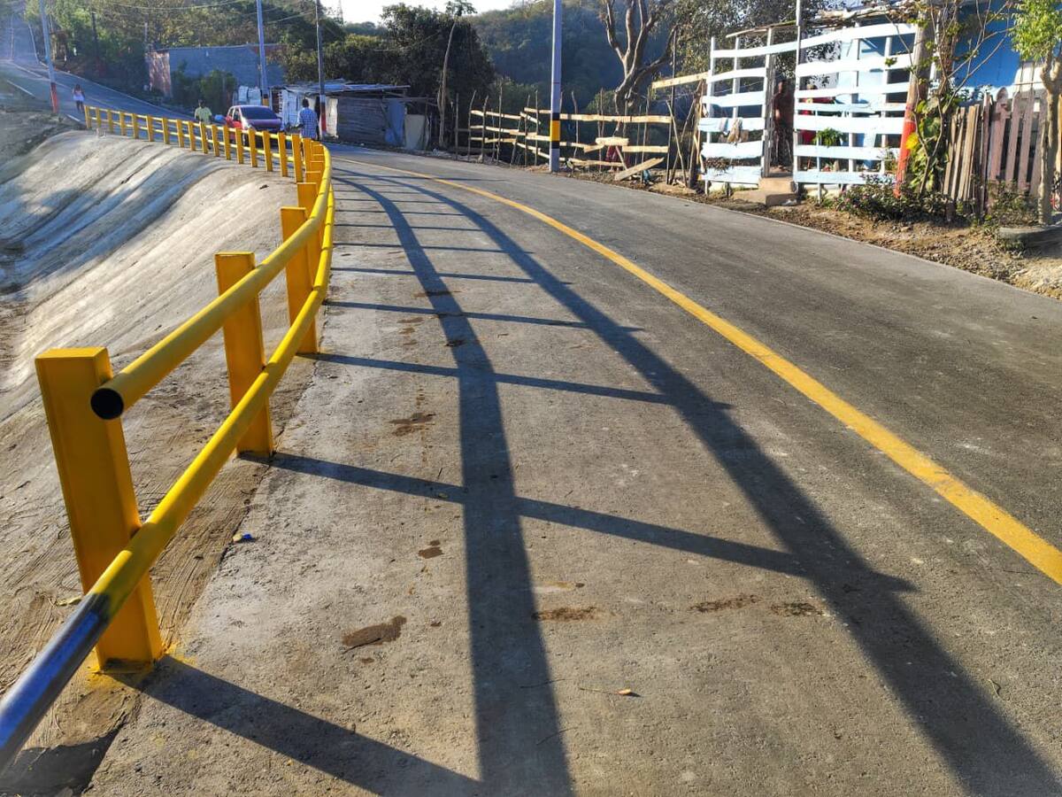 Alcalde de Cartagena, Dumek Turbay entregó la vía Loma Fresca-La Popa