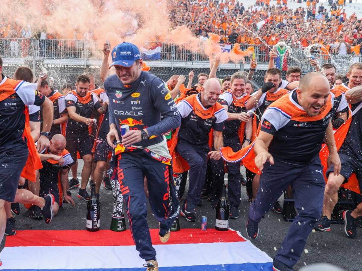 Verstappen logra el triunfo en casa y encamina el título de la Fórmula 1