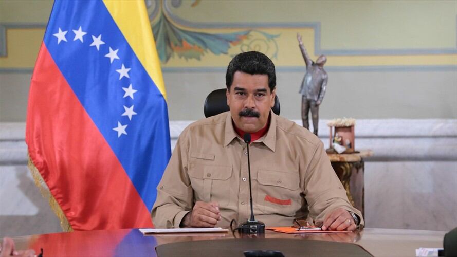 Las fronteras con Brasil y Colombia fueron cerradas porque Nicolás Maduro culpó del repunte del precio del dólar paralelo a mafias cambiarias que operan con bolívares en ciudades limítrofes. Foto: Agencia Reuters/Palacio de Miraflores