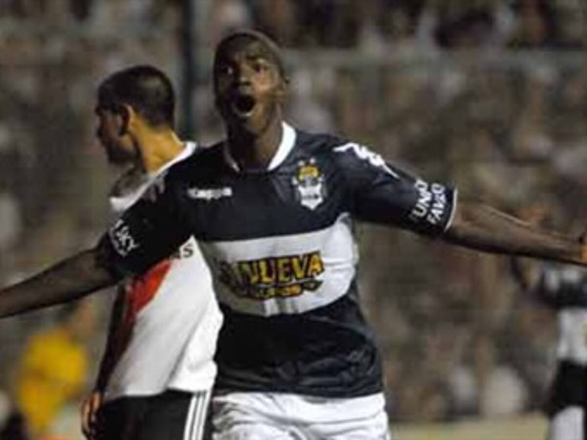 El colombiano Marco Pérez anotó en la victoria de Gimnasia y Esgrima sobre Boca Juniors