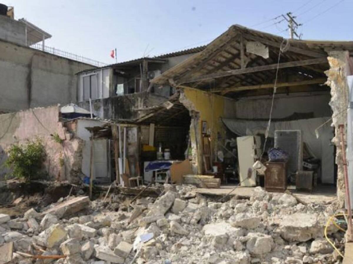 Murió menor al caer una pared de una casa en construcción